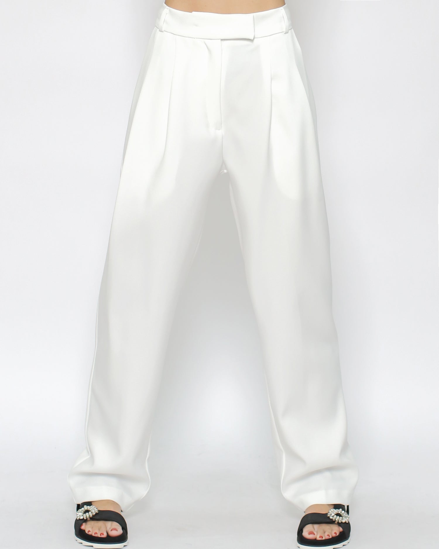 ivory crepe pleats straight pants - M