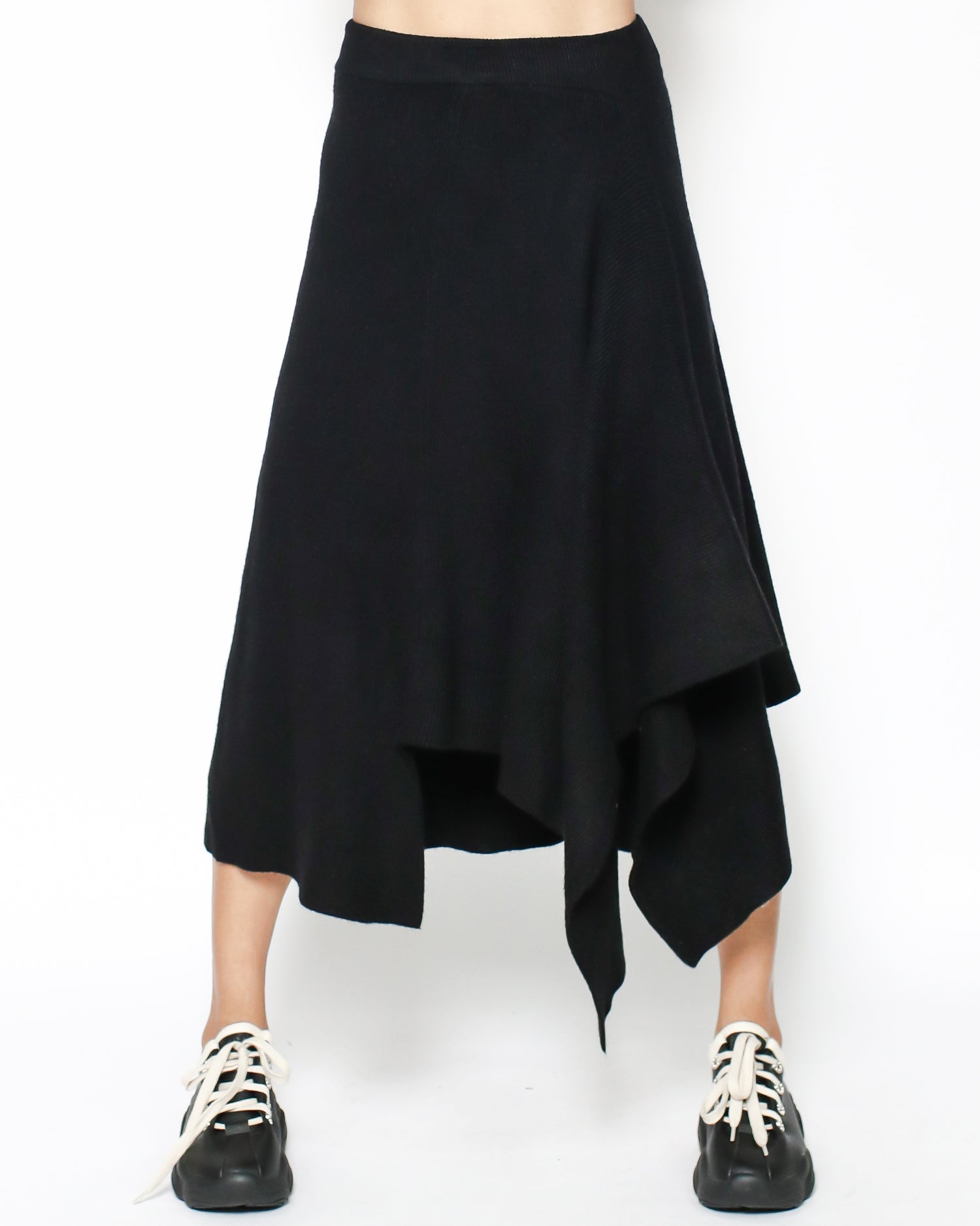 black asymmetric hem knitted skirt *pre-order*