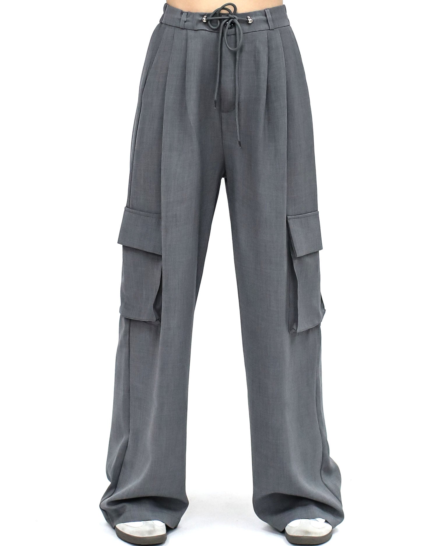 grey sides pockets cargo straight legs pants *pre-order*