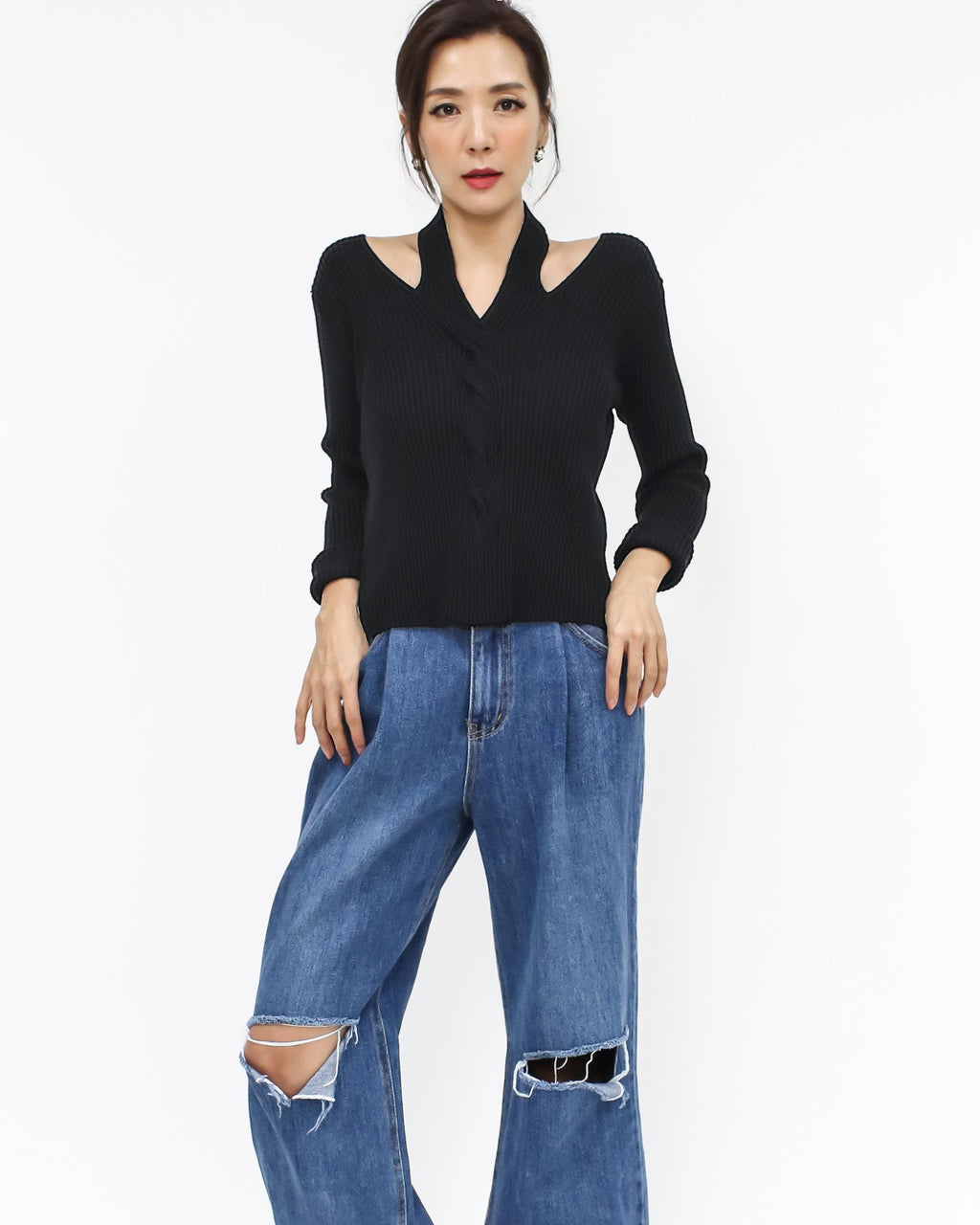 black halter neck twisted knitted top *pre-order*
