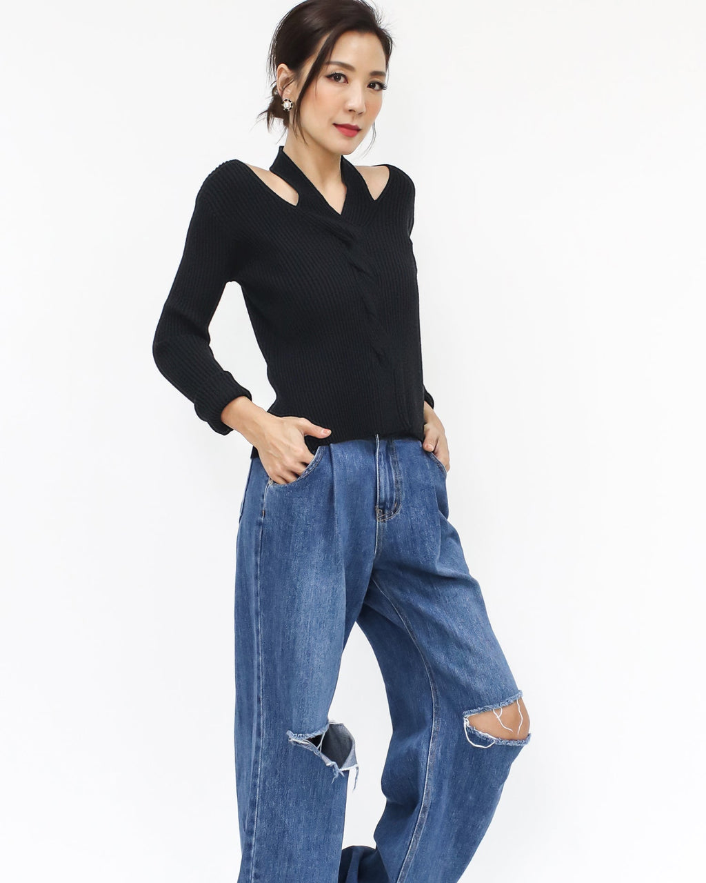 black halter neck twisted knitted top *pre-order*