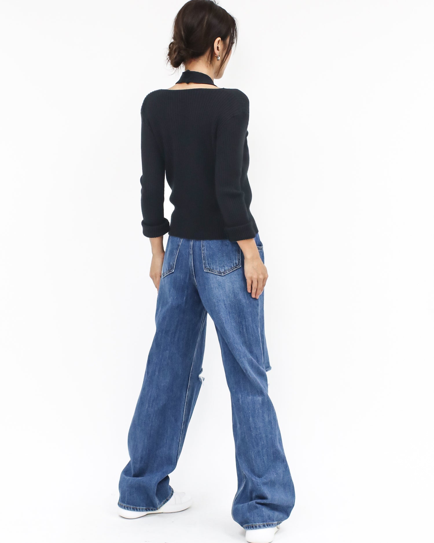 black halter neck twisted knitted top *pre-order*