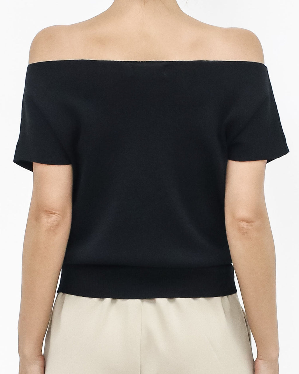 black off shoulders fine knitted top *pre-order*