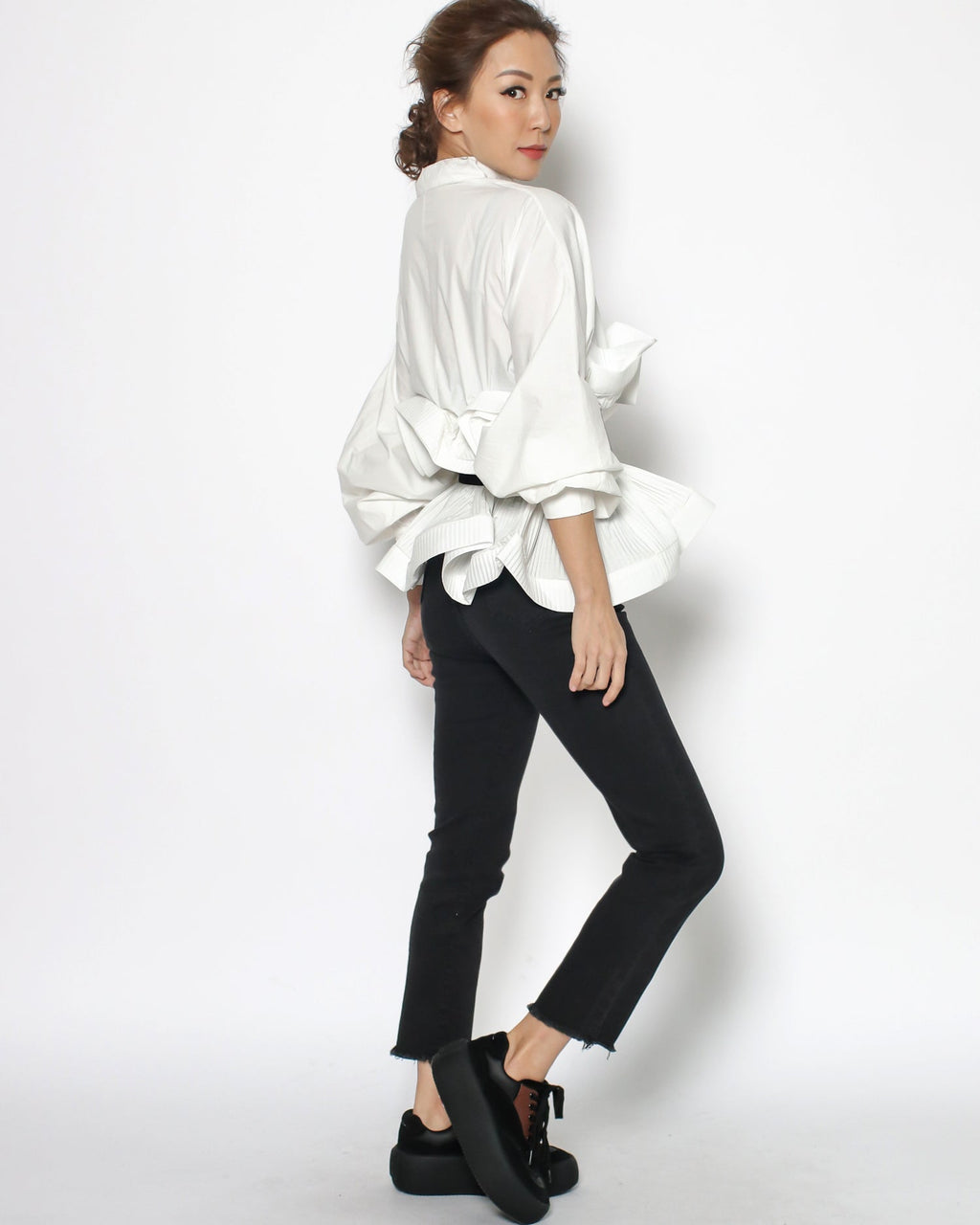 ivory pleats waist shirt *pre-order*