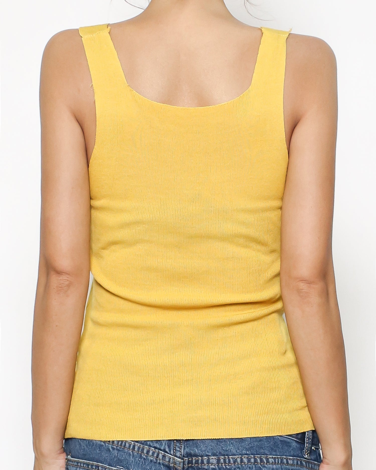 yellow basic fine knitted vest *pre-order*