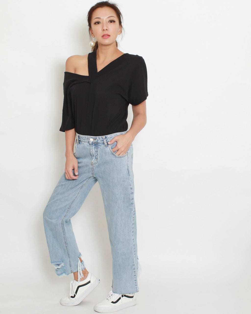 black strappy off shoulder tee *pre-order*