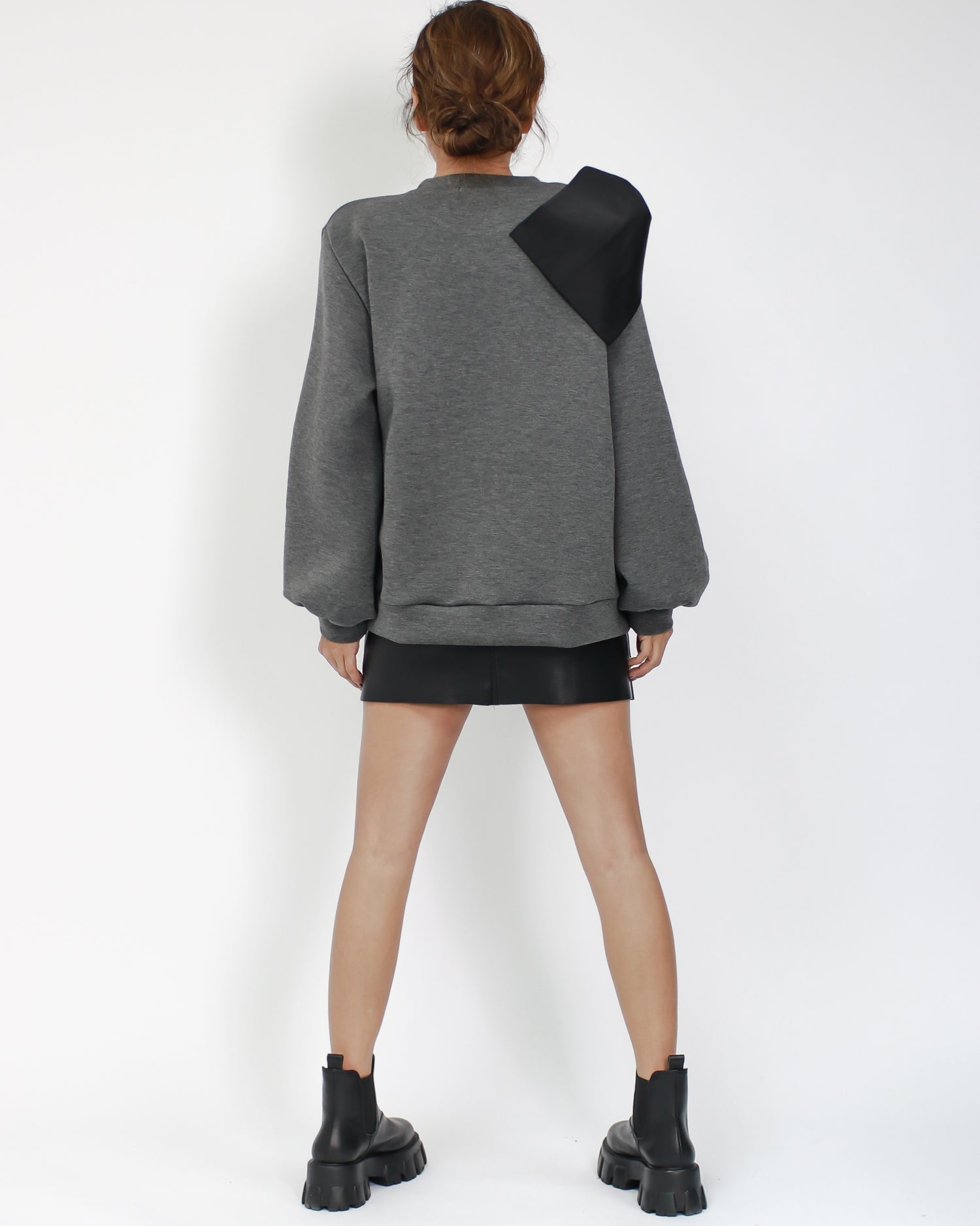 grey w/ black bow side sweatshirt *pre-order*