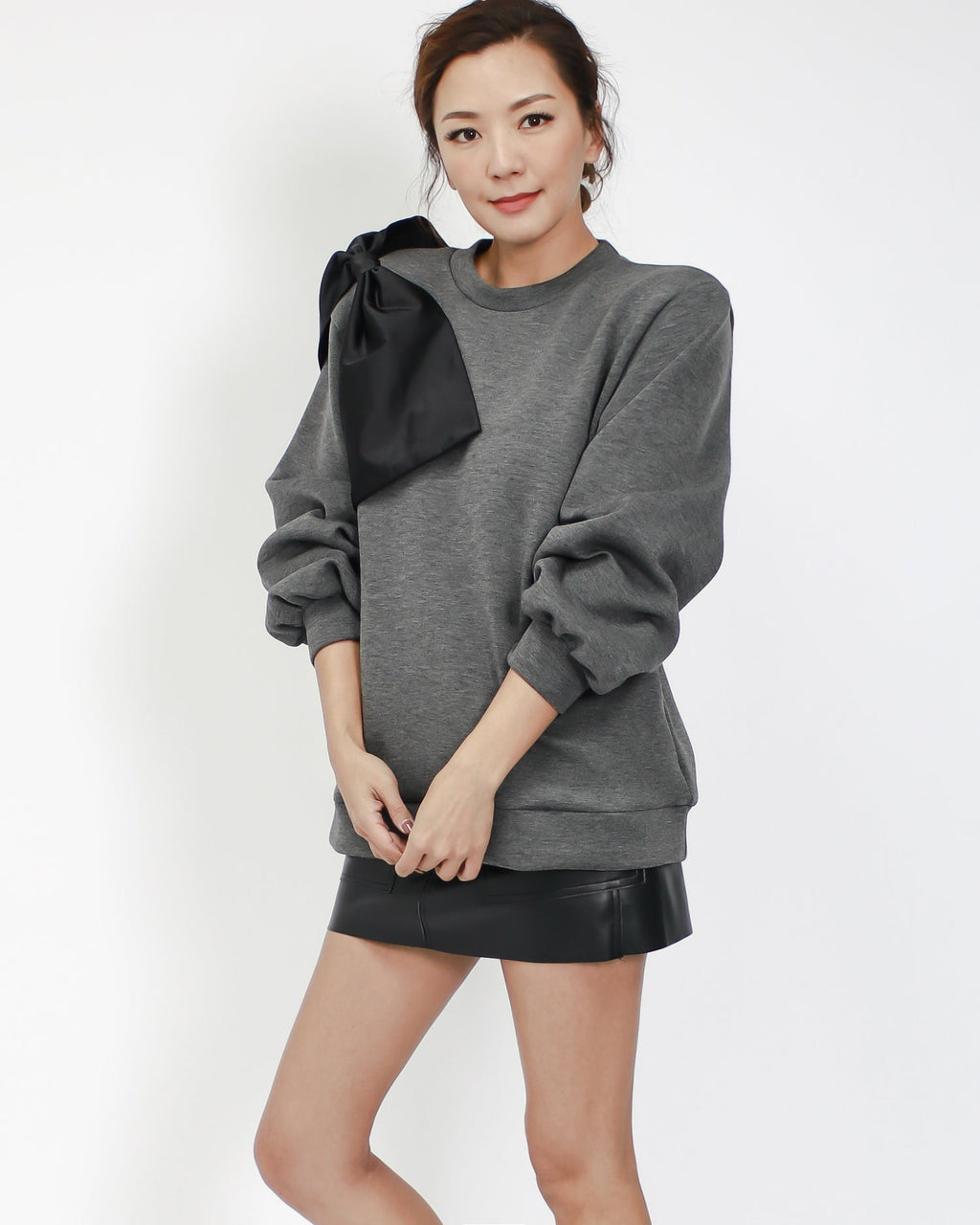 grey w/ black bow side sweatshirt *pre-order*