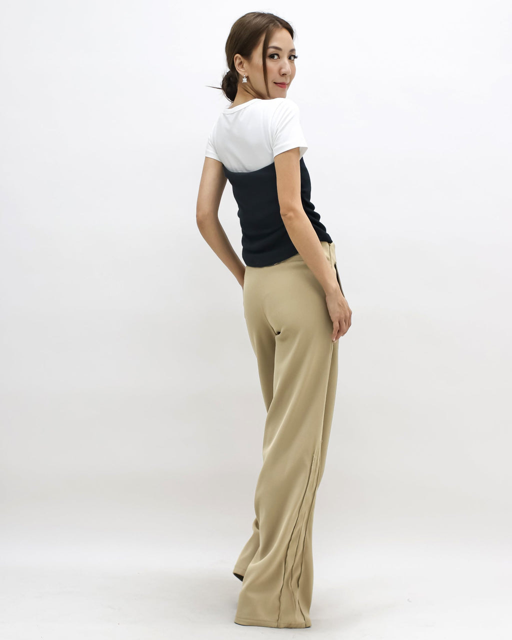 ivory & black contrast tee *pre-order*