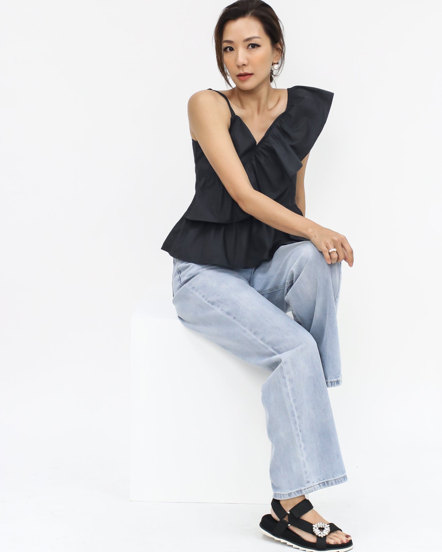 black ruffles shirt top *pre-order*