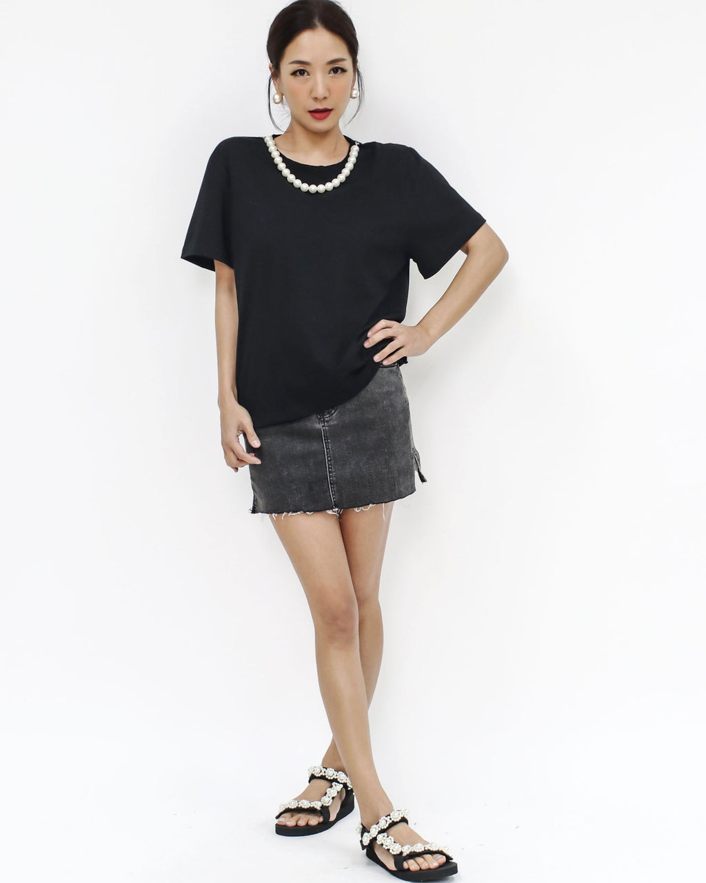black pearl neckline tee *pre-order*