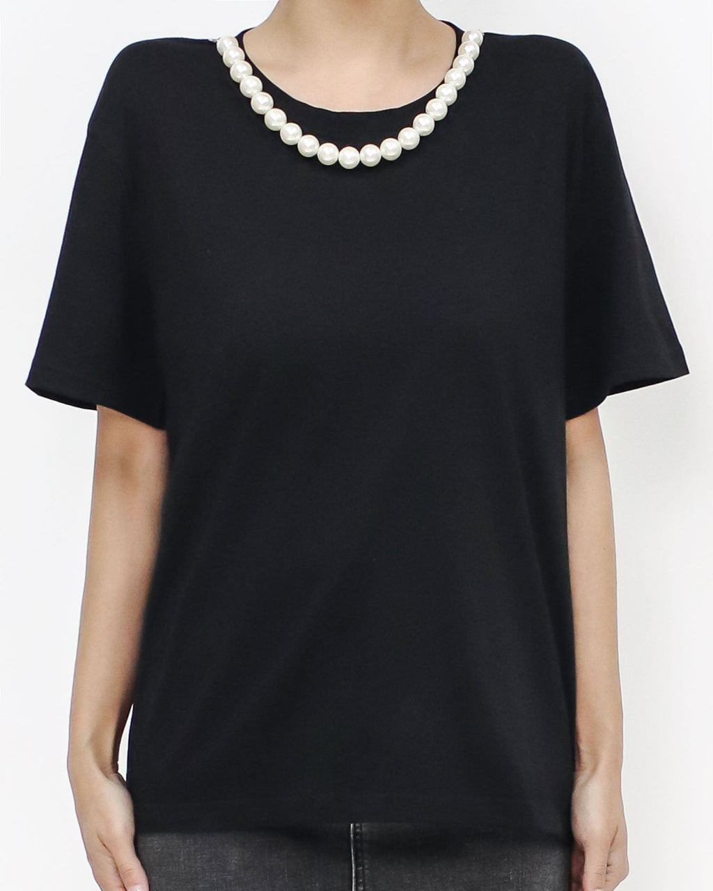 black pearl neckline tee *pre-order*