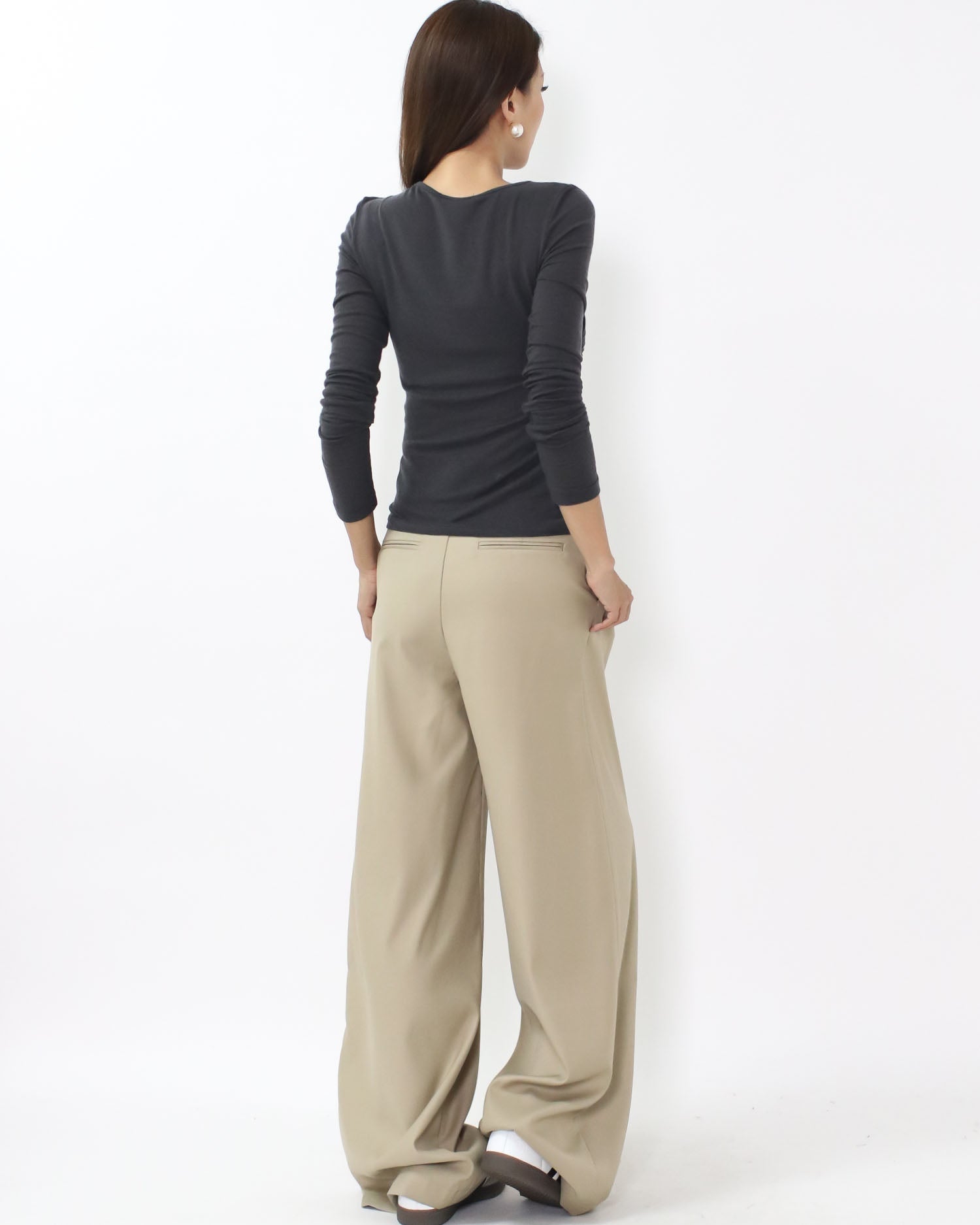 charcoal grey ruched front long sleeves top *pre-order*