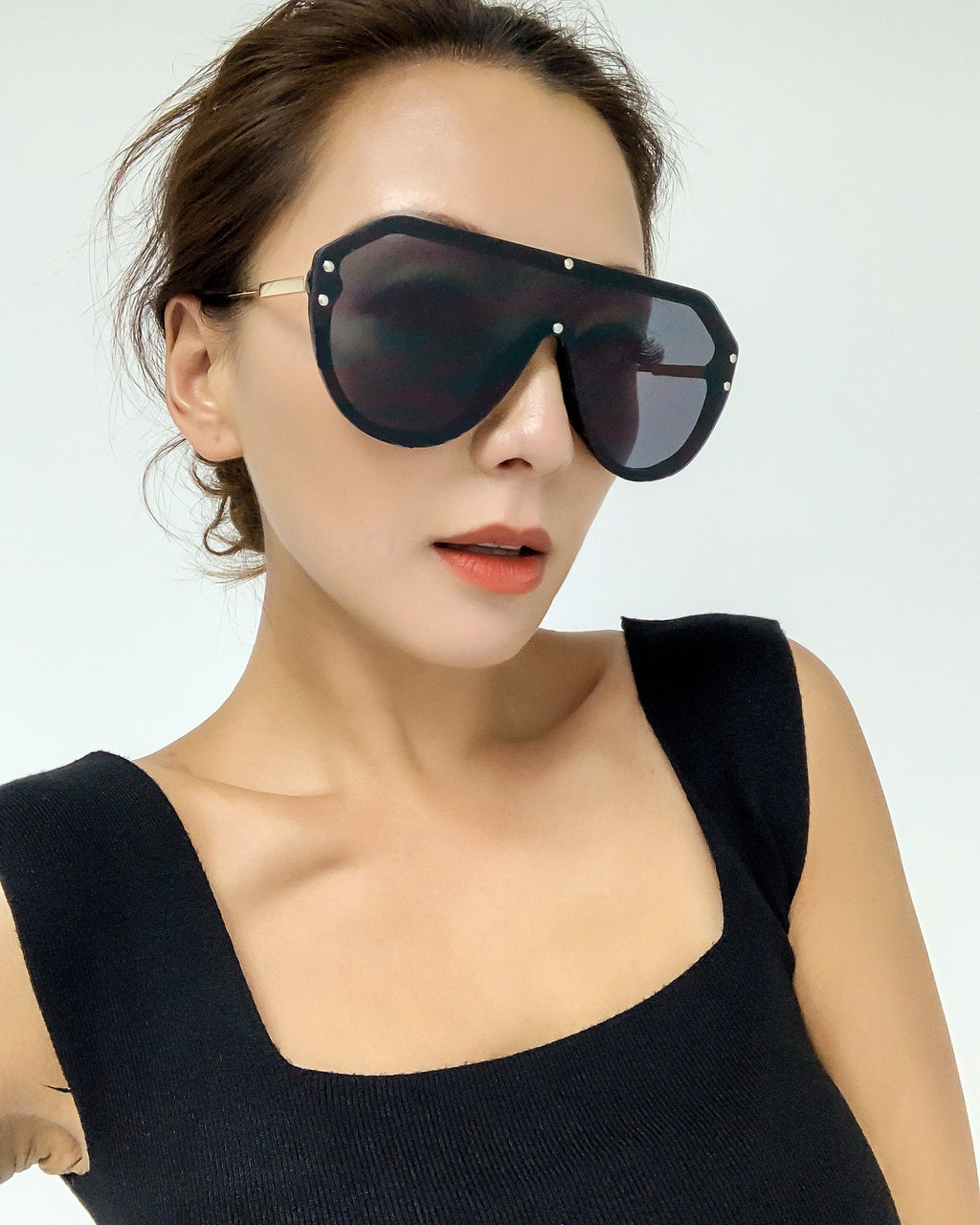black with dark grey lens frameless sunglasses *pre-order*
