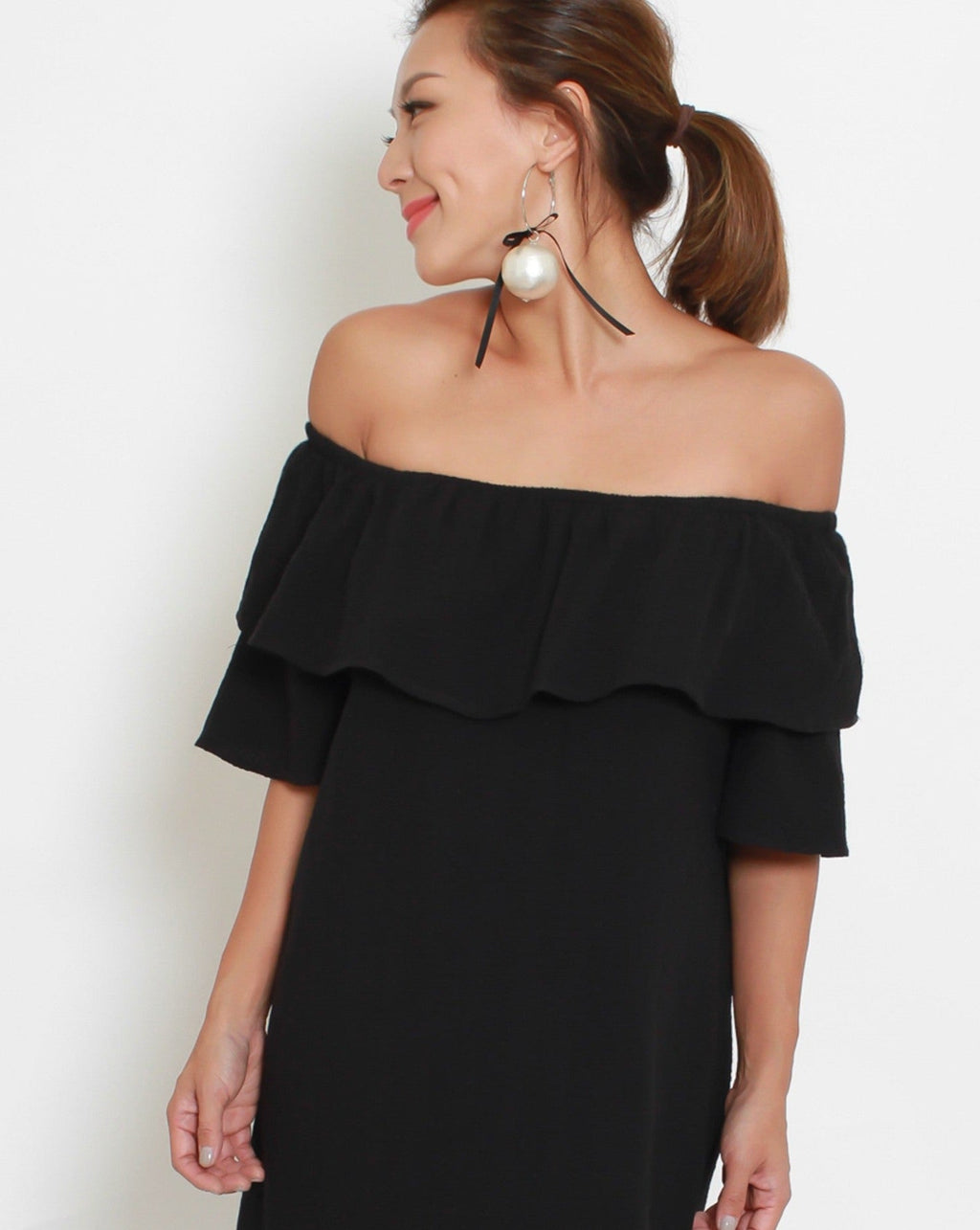 extra large texture pearl with ribbon loop single earring