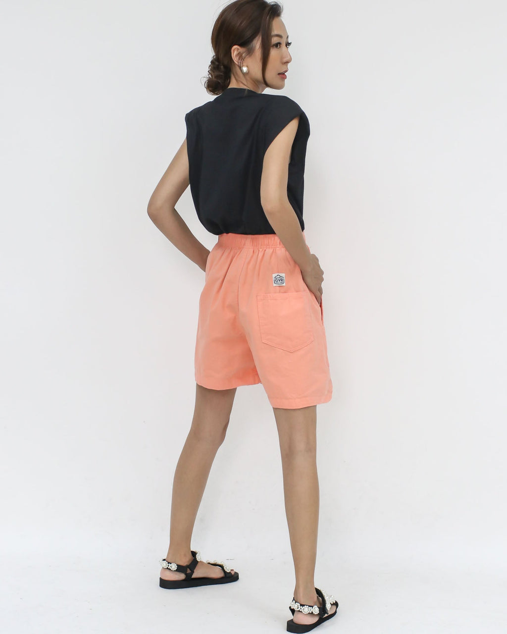 black pearls neckline shoulder pads tee *pre-order*