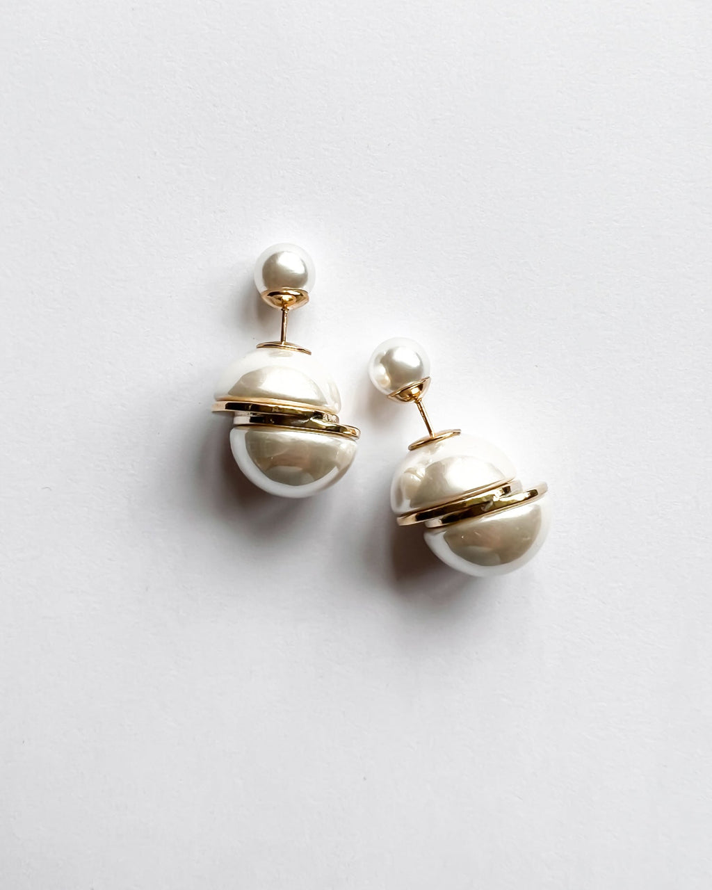 asymmetric pearls earrings *pre-order*