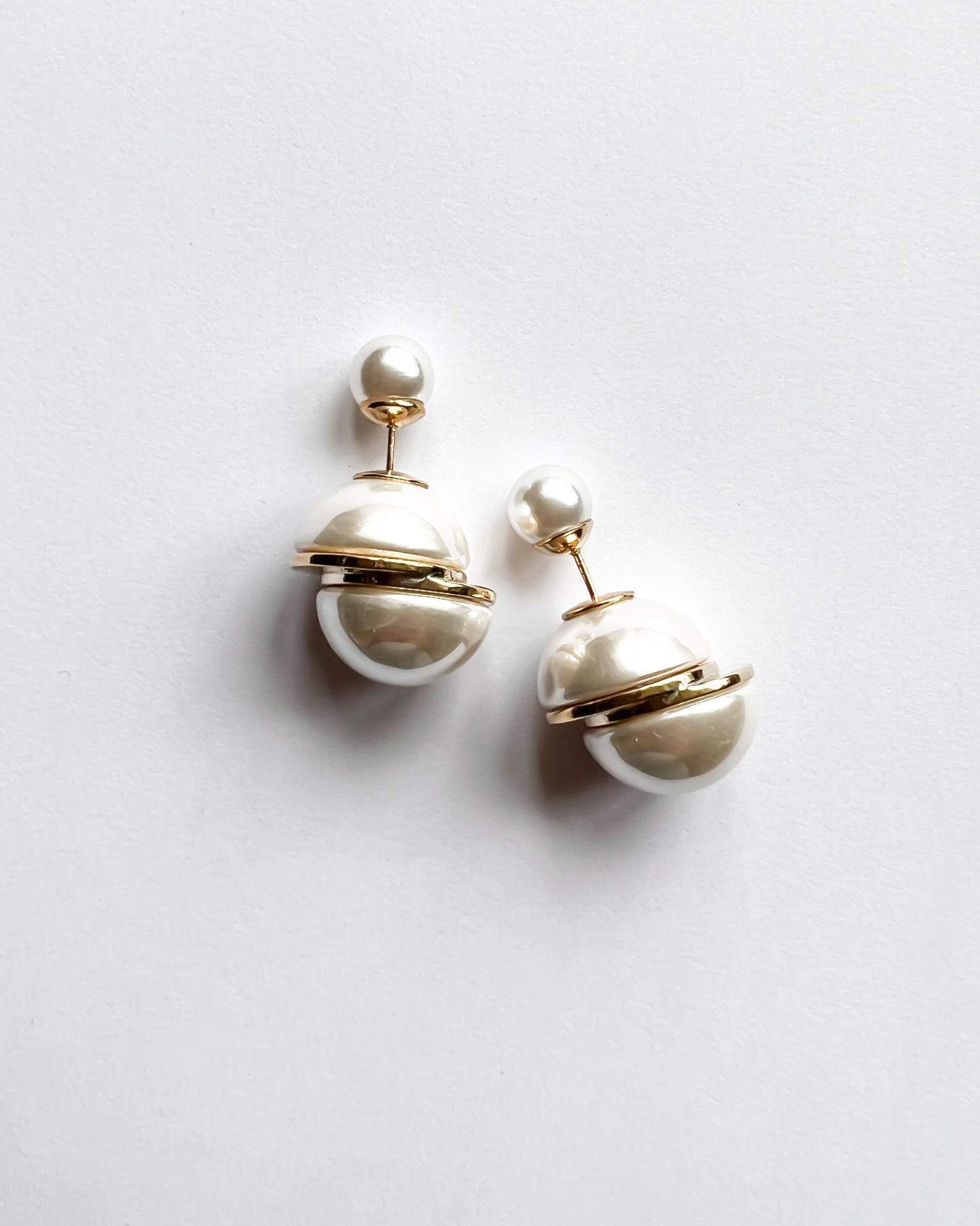 asymmetric pearls earrings *pre-order*