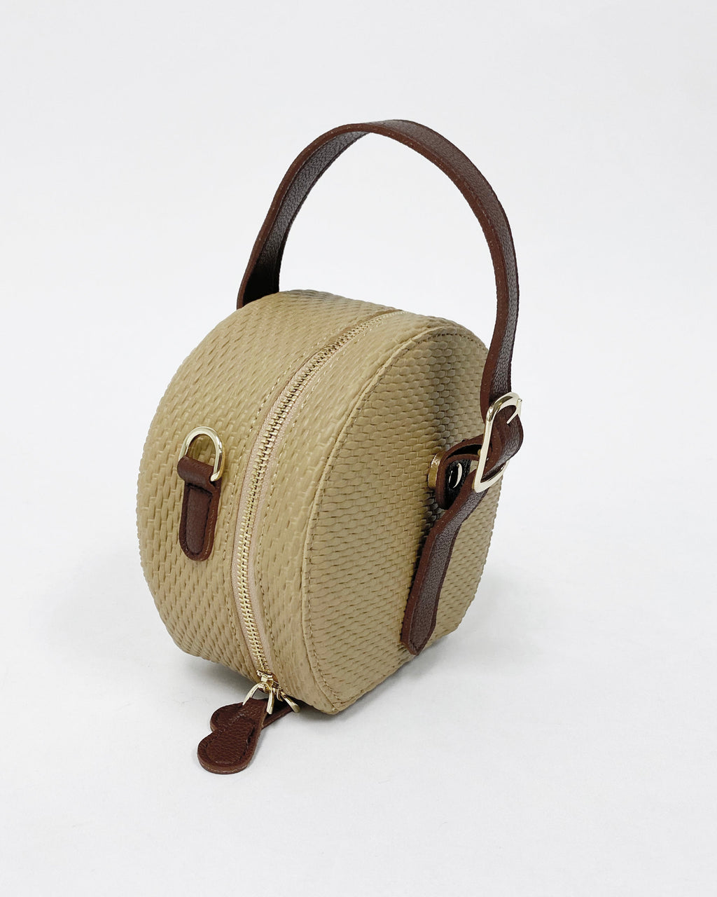 beige straw round bag
