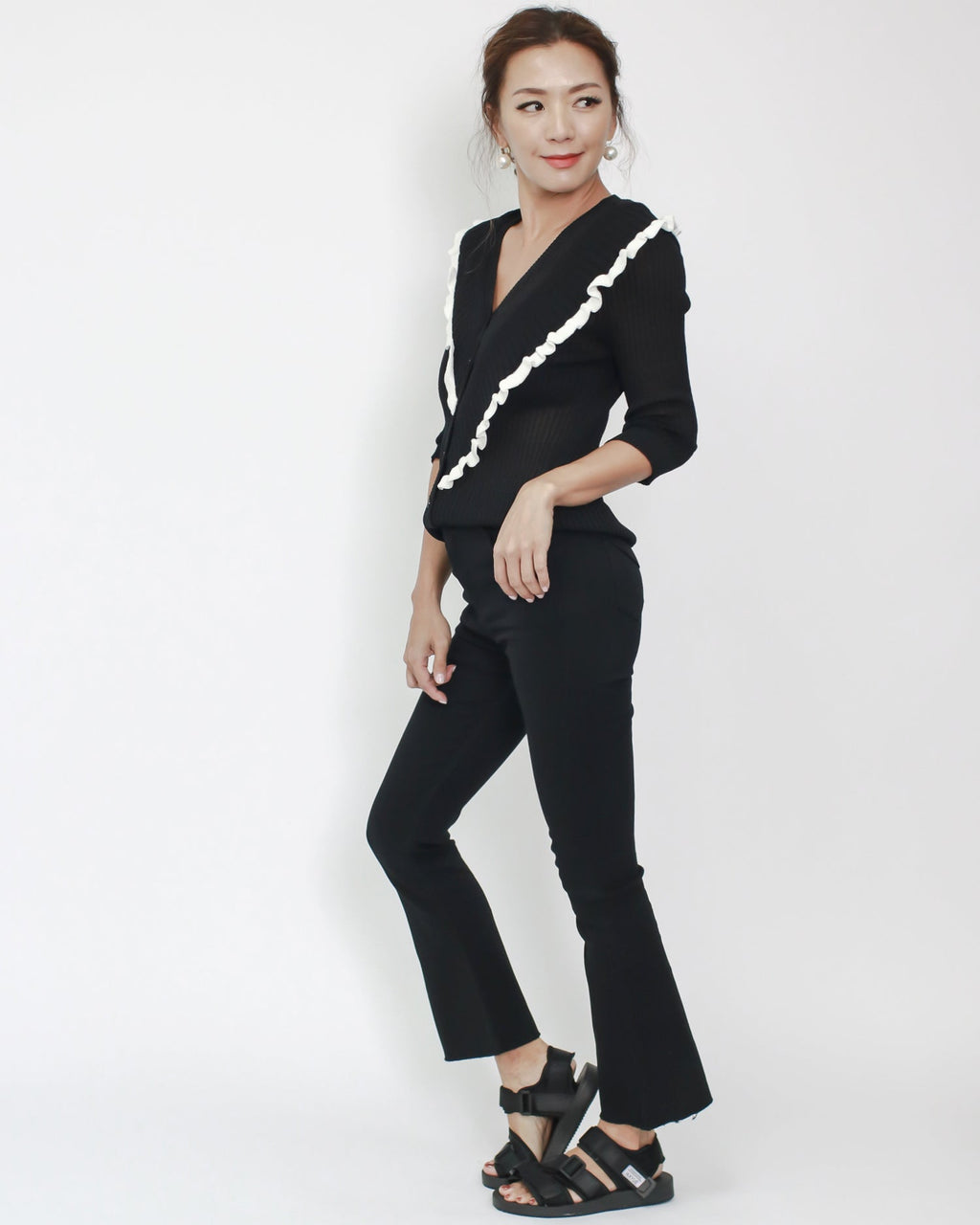 black skinny stretch bell cropped pants *pre-order*