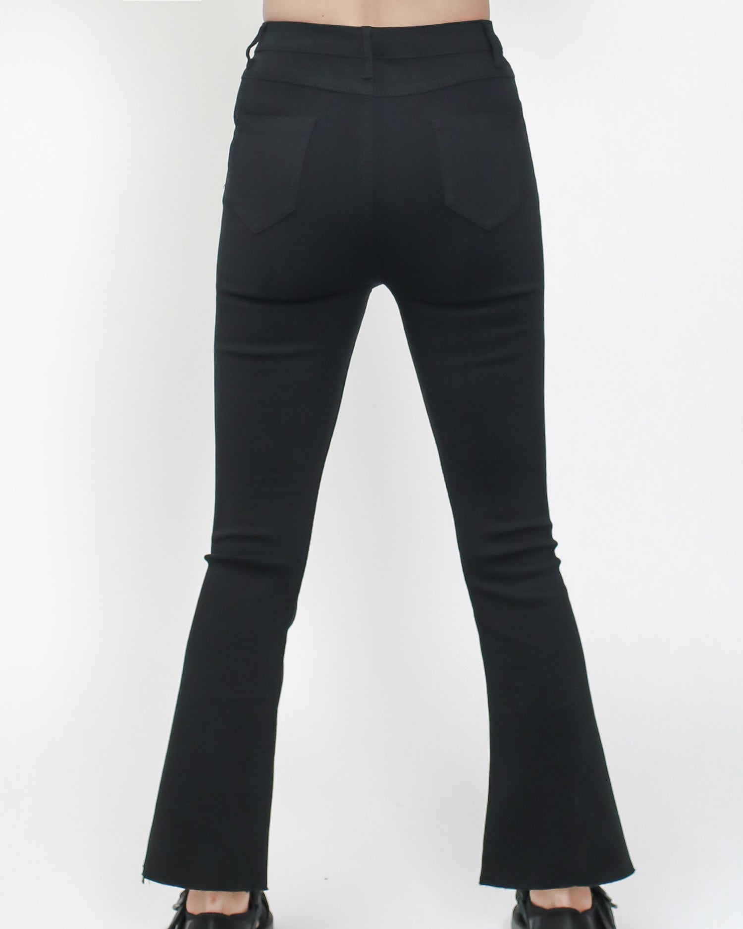 black skinny stretch bell cropped pants *pre-order*