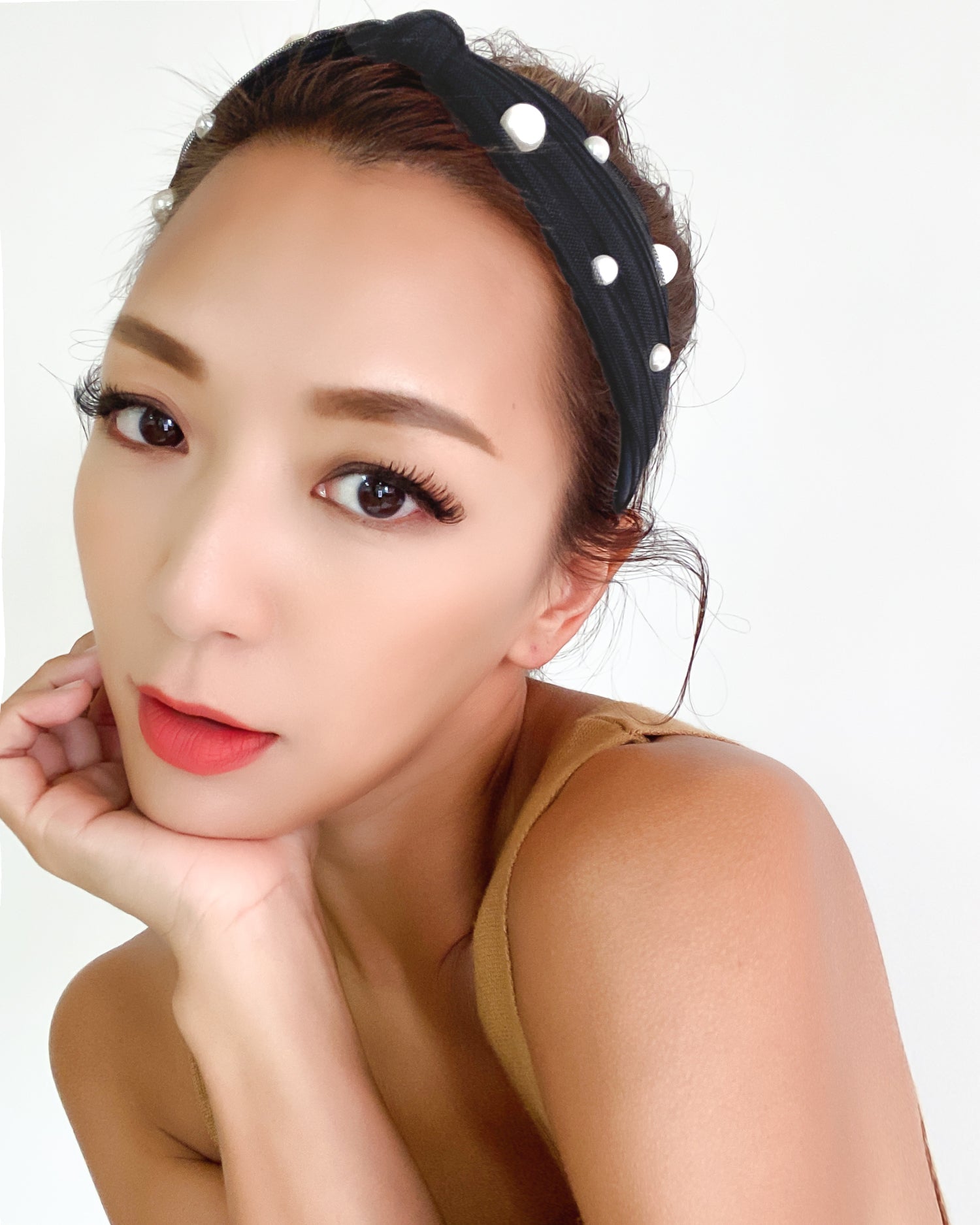 black net pearls twisted headband *pre-order*