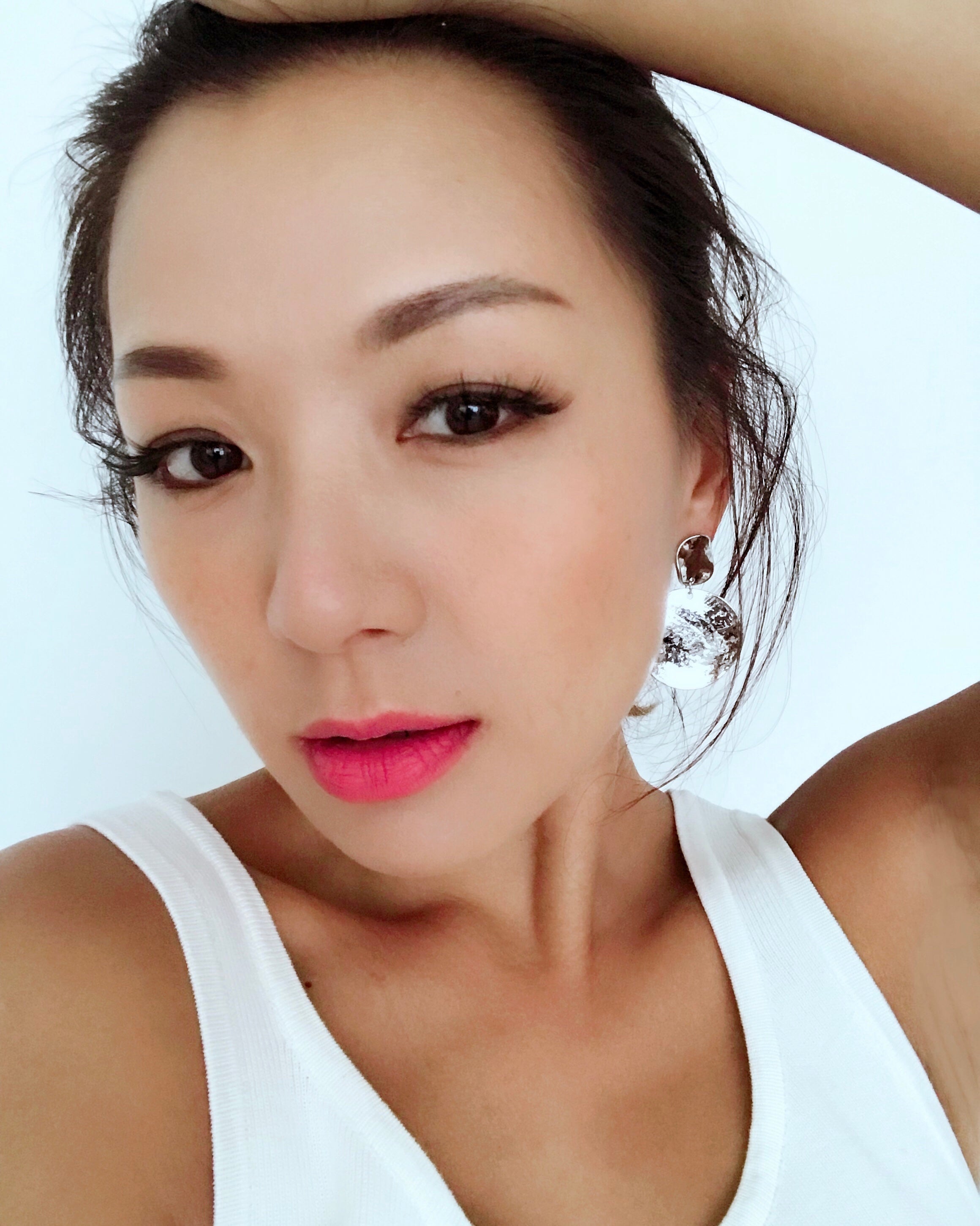 silver round earrings *pre-order*