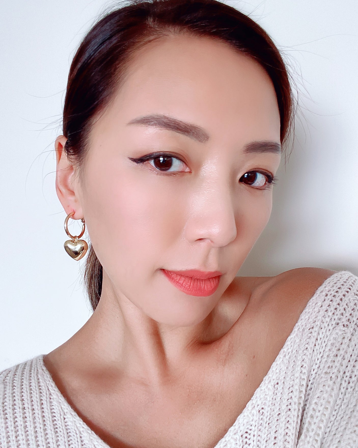 gold hearts loop earrings *pre-order*