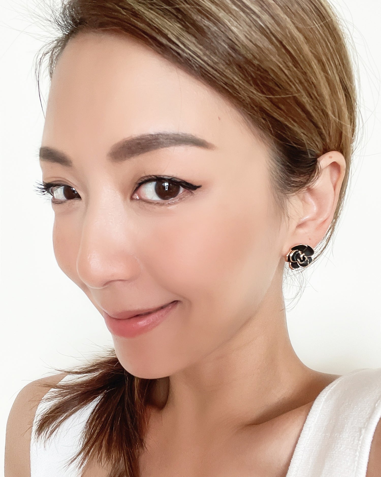 black & rose gold trim flower earrings *pre-order*