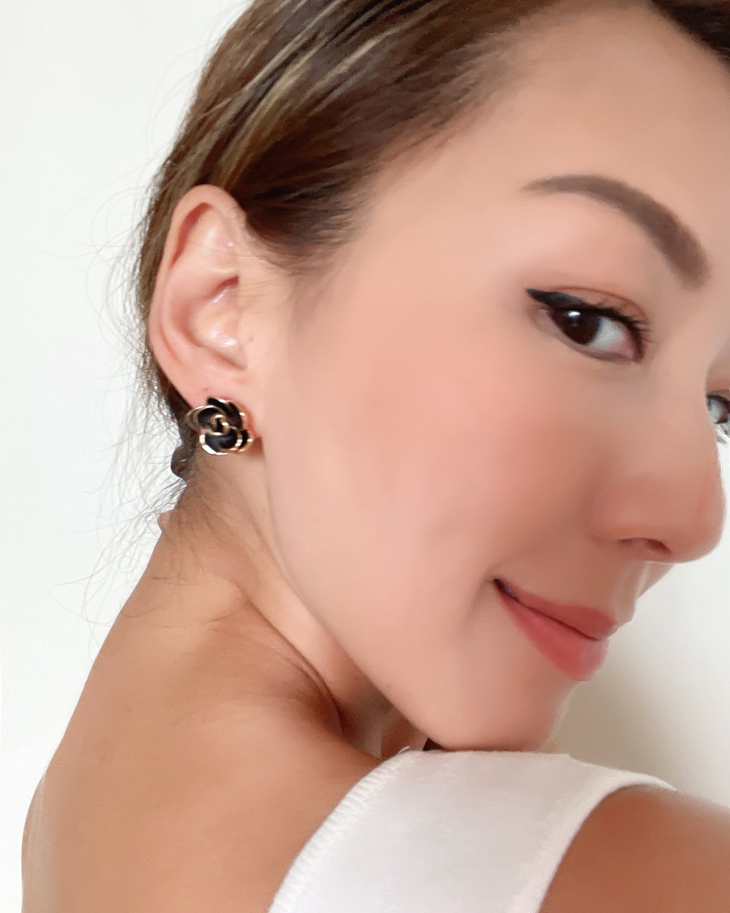 black & rose gold trim flower earrings *pre-order*