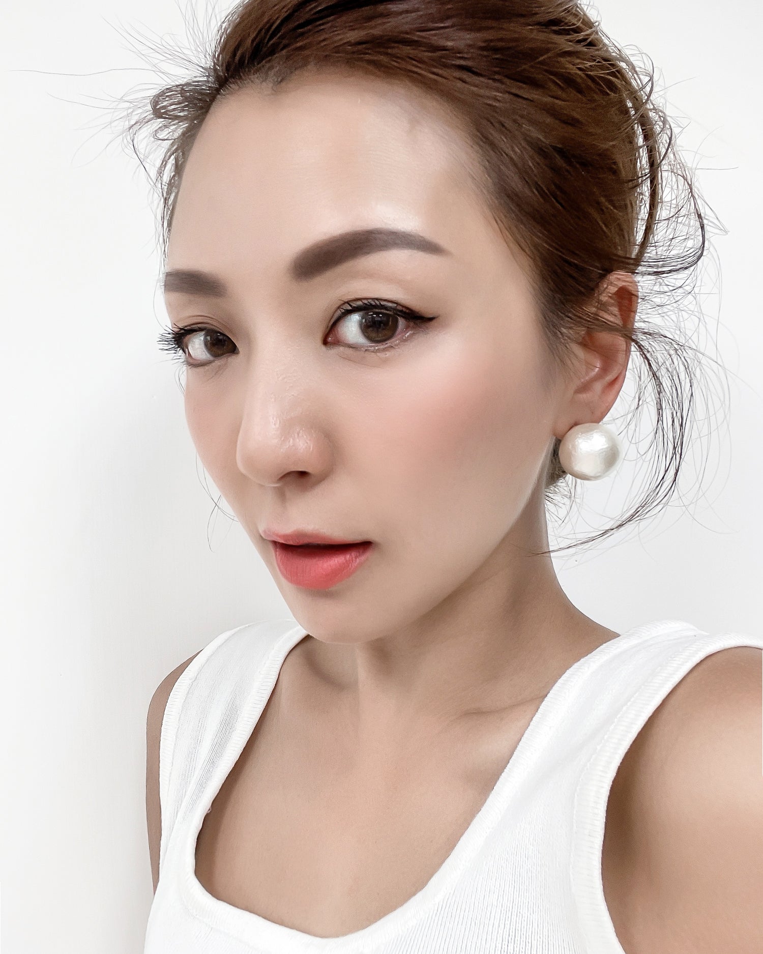 cotton pearl studded earrings *pre-order*