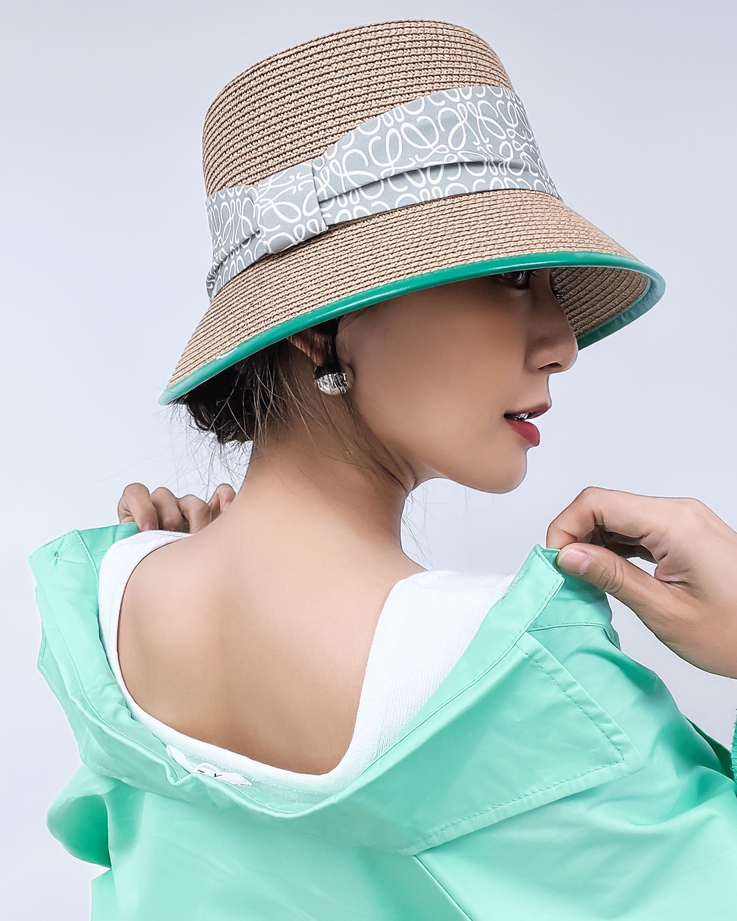 beige straw printed ribbon w/ green trim bucket hat *pre-order*