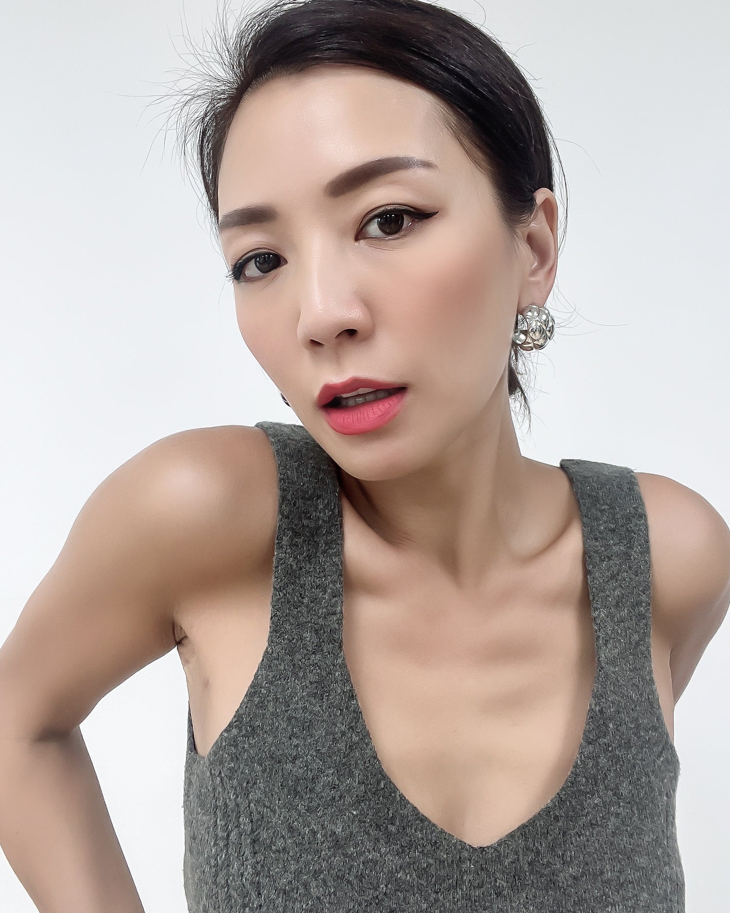 silver quilted hoop earrings *pre-order*