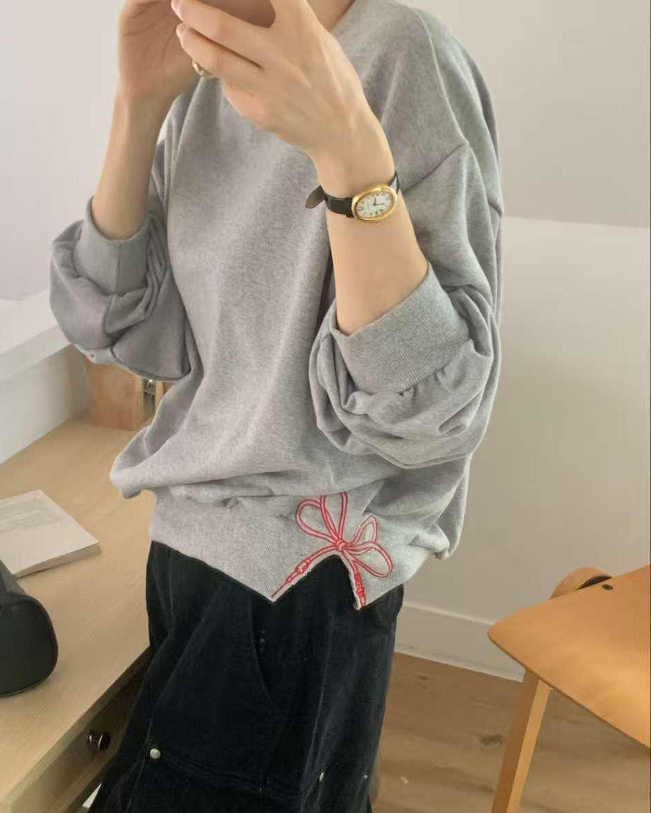 grey w/ pink embroidered bow side sweatshirt